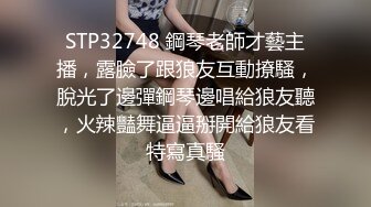 模特身材的美妞家中展示自己的身材