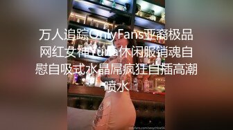 大奶子风骚女友后入爆草奶子都抓红了，射在肚子上精彩刺激