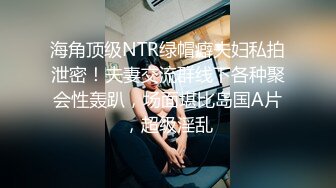 艺术学院女厕偷拍短发红唇美女 张着大口的黑鲍鱼 跟黑炭似得