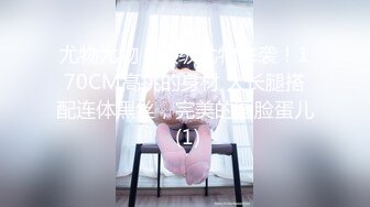 黑的发亮的鸡巴给美女玩深喉