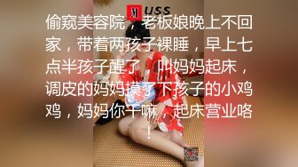 黑妞想不到逼逼里面也是粉的