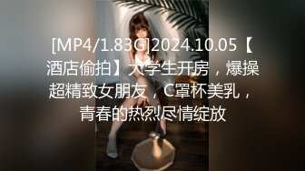 艺术学院的小姑娘，会跳舞的小七精彩演绎，镜头前展示丝袜高跟诱惑，性感裸舞一字马展示，揉奶玩逼精彩刺激